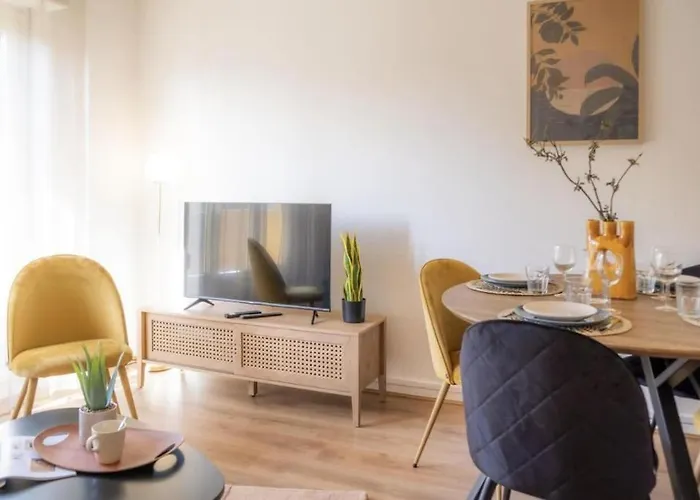 La Wantzenau, Lumineux, Paisible Apartment