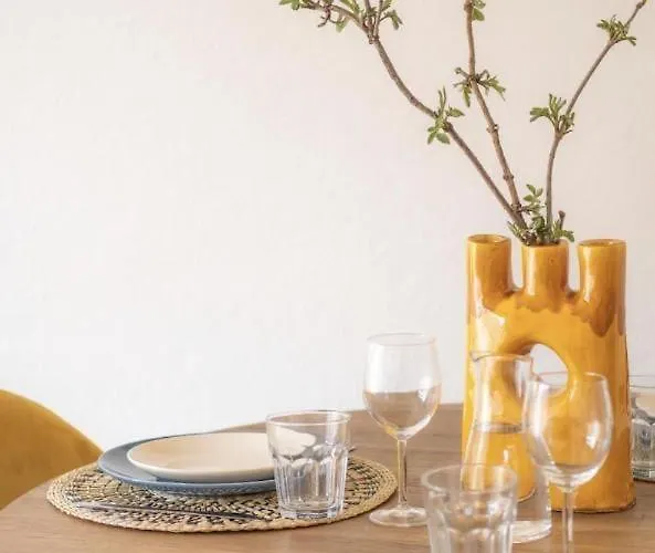 La Wantzenau, Lumineux, Paisible Apartment *