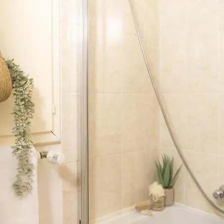 La Wantzenau, Lumineux, Paisible Apartament *